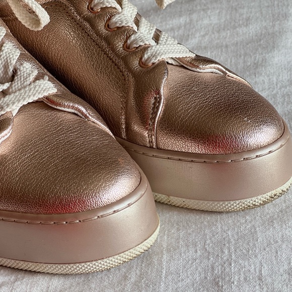 Max Mara rose gold leather sneakers sz 7 - Picture 2 of 7